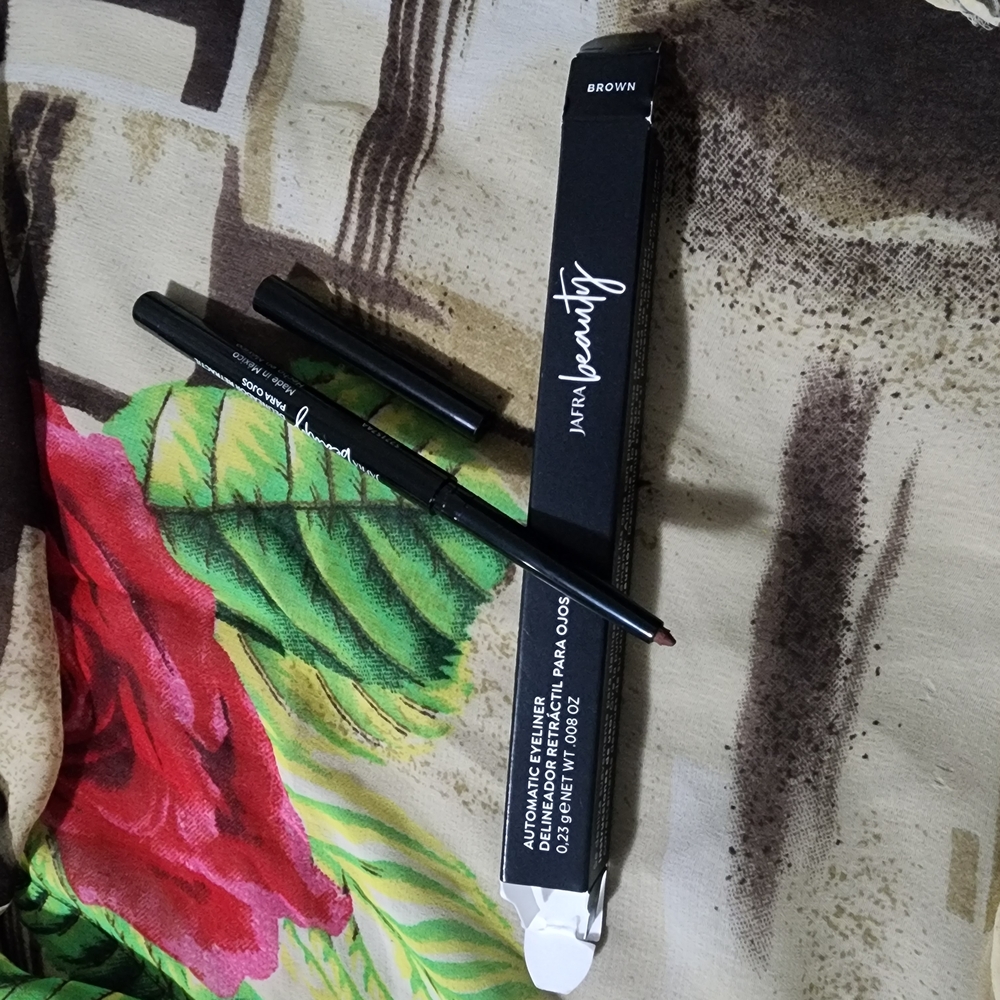 Laura Beauty Brown Eyeliner
